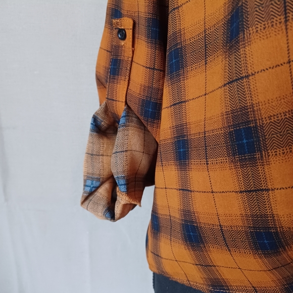 Paper Crane Plaid Top - Picture 4 of 9